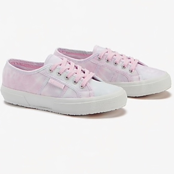 tying superga laces